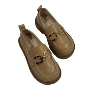 Girls Preppy Flat Loafers in Beige, Size 28/11​​​